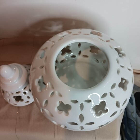 White Open Work Temple Jar - Picture 5 of 10